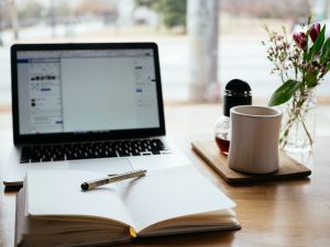 Read more about the article Jak rzucić etat i budować biznes?